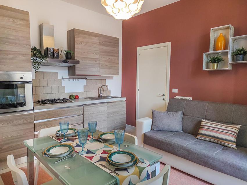 סן בנדטו דל טרנטו Casa Chiara In Centro Con Corte Privata מראה חיצוני תמונה